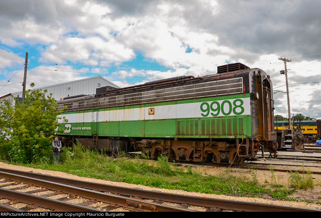 E-9AM Burlington Northern Locomotive